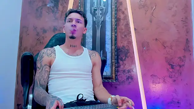 Snapshot of Golden_prince_ chatting on November 9, 2025, 10:30 pm Golden prince online show from November 9, 2025, 10:30 pm