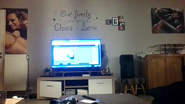 Snapshot of NIXMAX chatting on October 5, 2025, 4:33 am NIXMAX online show from October 5, 2025, 4:33 am