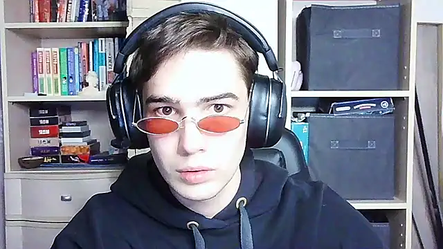 Snapshot of _Chris_Next_Door_ chatting on October 2, 2025, 2:57 pm  Chris Next Door  online show from October 2, 2025, 2:57 pm