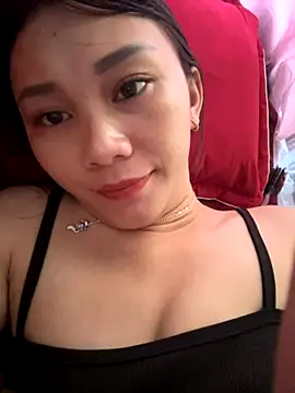 Snapshot of Ami-mi00 chatting on October 13, 2025, 12:43 am Ami-mi00 online show from October 13, 2025, 12:43 am