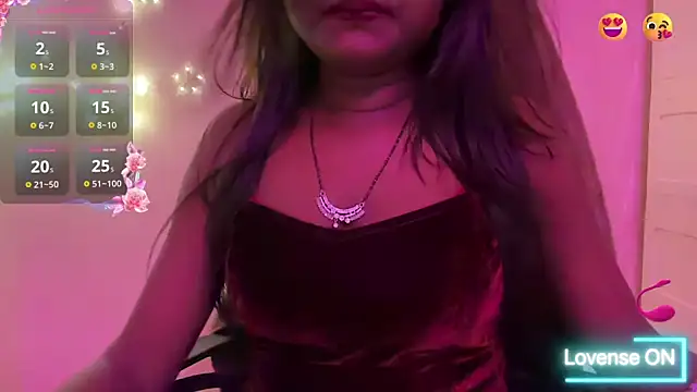 Snapshot of uniq_baby chatting on September 29, 2025, 5:18 pm uniq baby online show from September 29, 2025, 5:18 pm