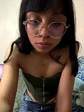 comepitoossss online show from October 8, 2025, 10:18 pm