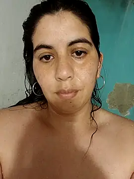 Snapshot of Benditofetiche chatting on November 5, 2025, 4:01 am Benditofetiche online show from November 5, 2025, 4:01 am