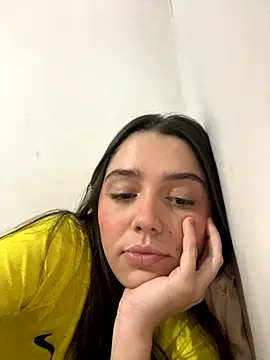 Snapshot of luiza_barcelos chatting on October 15, 2025, 2:44 am luiza barcelos online show from October 15, 2025, 2:44 am