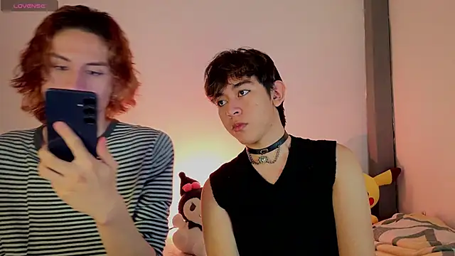 Snapshot of Darcy_and_Stolas chatting on October 5, 2025, 3:05 am Darcy and Stolas online show from October 5, 2025, 3:05 am