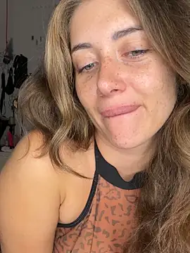 Snapshot of Malasantababy chatting on October 5, 2025, 11:35 pm Malasantababy online show from October 5, 2025, 11:35 pm