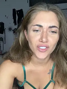 Snapshot of Malasantababy chatting on October 7, 2025, 10:18 pm Malasantababy online show from October 7, 2025, 10:18 pm