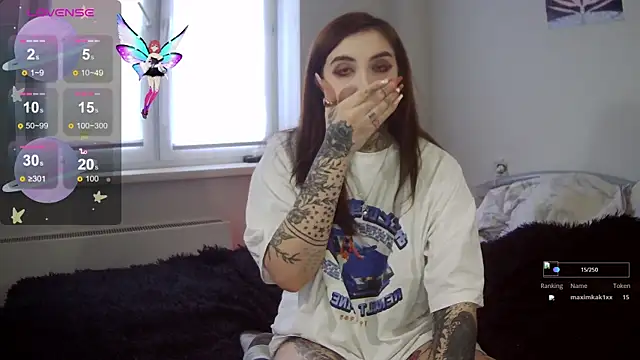 Snapshot of Rin_andersonn chatting on October 13, 2025, 8:25 am Rin andersonn online show from October 13, 2025, 8:25 am