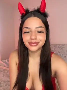 Snapshot of LolaBoobz chatting on October 29, 2025, 12:07 pm LolaBoobz online show from October 29, 2025, 12:07 pm