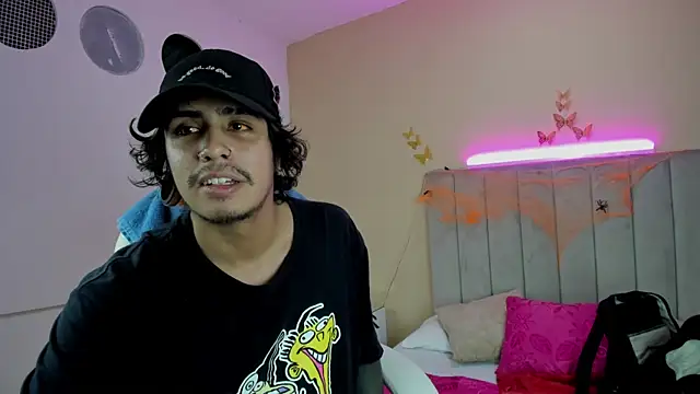 Snapshot of Kaoz_23_ chatting on October 9, 2025, 1:58 am Kaoz 23  online show from October 9, 2025, 1:58 am