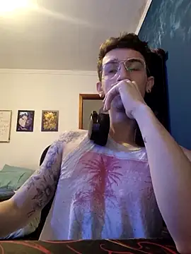 Snapshot of SweetGoodBoy22 chatting on October 8, 2025, 6:16 pm SweetGoodBoy22 online show from October 8, 2025, 6:16 pm