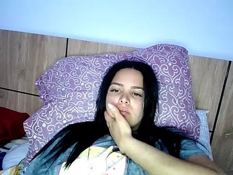 Snapshot of paulavargas23 chatting on October 7, 2025, 10:18 pm paulavargas23 online show from October 7, 2025, 10:18 pm