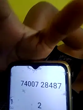 Snapshot of CUT_MOM chatting on October 19, 2025, 4:24 am CUT MOM online show from October 19, 2025, 4:24 am