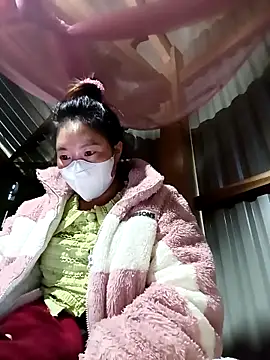 Snapshot of hanghuong chatting on November 1, 2025, 11:40 pm hanghuong online show from November 1, 2025, 11:40 pm