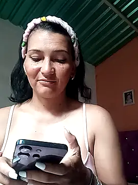 fanny soto online show from October 8, 2025, 11:41 am