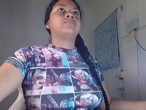 Snapshot of Agatha_milk24 chatting on October 9, 2025, 10:41 pm Agatha milk24 online show from October 9, 2025, 10:41 pm