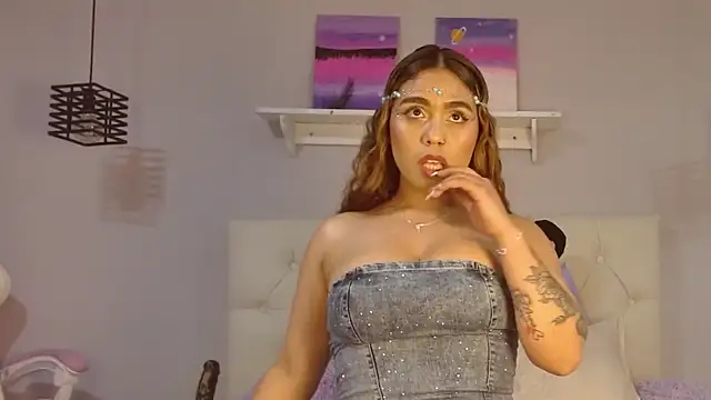 Aitanafox online show from October 12, 2025, 7:18 am