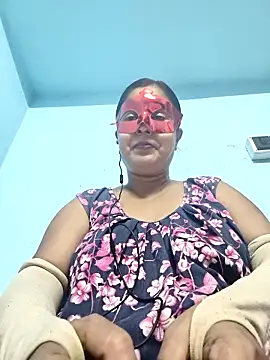 misti02 online show from October 21, 2025, 5:57 pm