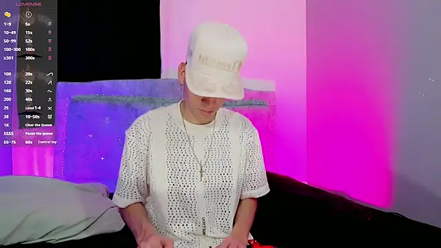 Snapshot of lopez_and_jesus chatting on October 15, 2025, 4:23 am lopez and jesus online show from October 15, 2025, 4:23 am