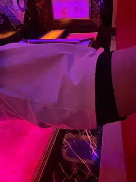 Snapshot of TampiZii chatting on October 11, 2025, 12:36 pm TampiZii online show from October 11, 2025, 12:36 pm