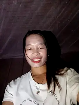 Snapshot of chieu_xinh chatting on October 5, 2025, 3:32 pm chieu xinh online show from October 5, 2025, 3:32 pm