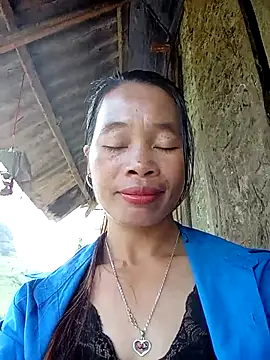 Snapshot of chieu_xinh chatting on October 9, 2025, 3:15 am chieu xinh online show from October 9, 2025, 3:15 am