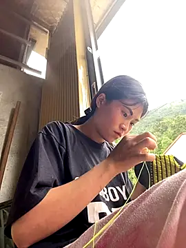 Snapshot of Mylinh- chatting on October 8, 2025, 7:06 am Mylinh- online show from October 8, 2025, 7:06 am