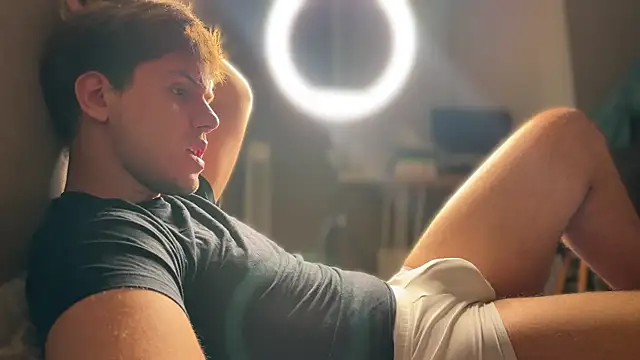 Snapshot of mynameischris chatting on October 8, 2025, 9:01 pm mynameischris online show from October 8, 2025, 9:01 pm