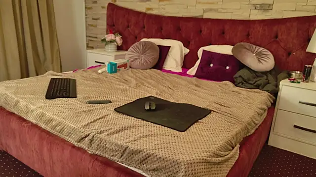 Snapshot of Vanessa_Babe chatting on October 15, 2025, 5:51 am Vanessa Babe online show from October 15, 2025, 5:51 am