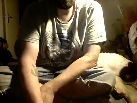Snapshot of Seb547 chatting on October 7, 2025, 1:58 am Seb547 online show from October 7, 2025, 1:58 am