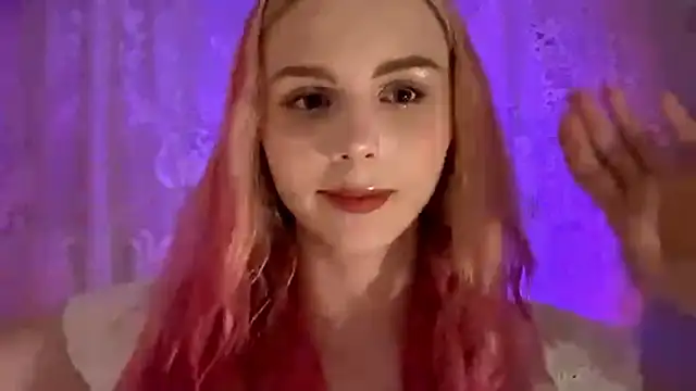 CherlynBlose online show from October 19, 2025, 3:34 pm