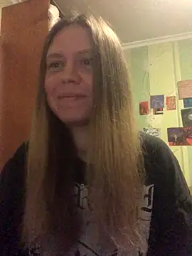 Snapshot of LunaVirelle chatting on November 2, 2025, 4:53 pm LunaVirelle online show from November 2, 2025, 4:53 pm