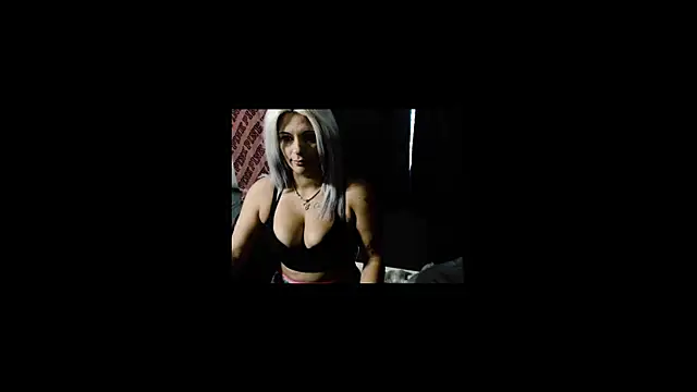isabellarose4u online show from October 8, 2025, 4:04 pm