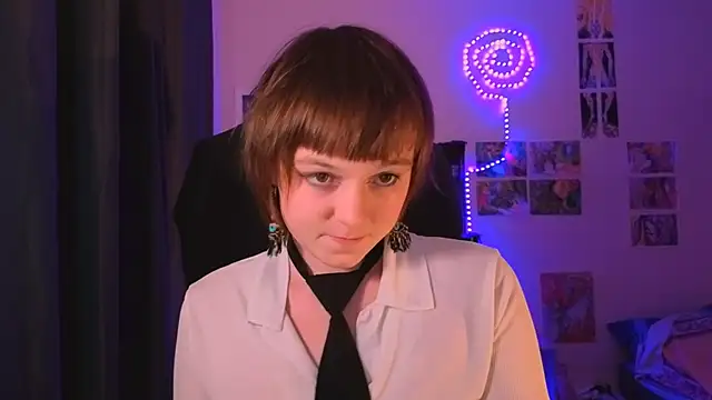 Snapshot of liquid0fluid0 chatting on October 15, 2025, 5:35 pm liquid0fluid0 online show from October 15, 2025, 5:35 pm