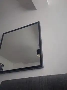 Ngfrrrrr online show from November 17, 2025, 1:39 pm