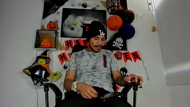 Snapshot of jhapsson_wong chatting on October 26, 2025, 2:12 pm jhapsson wong online show from October 26, 2025, 2:12 pm