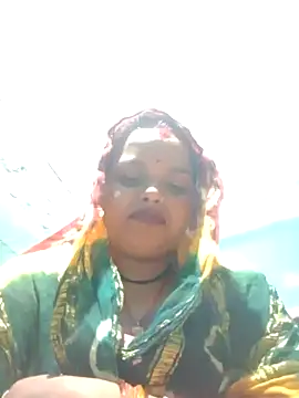 Monika cuty online show from October 15, 2025, 3:23 pm