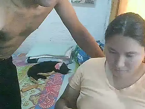 Snapshot of horny_latin_couple1 chatting on October 11, 2025, 9:13 pm horny latin couple1 online show from October 11, 2025, 9:13 pm