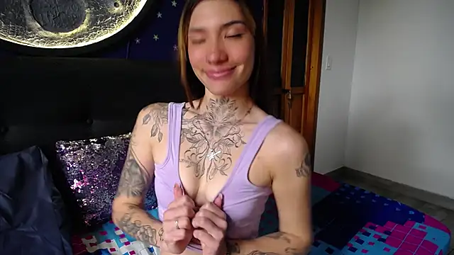 Snapshot of amare_sole chatting on October 21, 2025, 5:35 pm amare sole online show from October 21, 2025, 5:35 pm