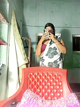 Snapshot of SX-ANA chatting on November 1, 2025, 7:10 am SX-ANA online show from November 1, 2025, 7:10 am