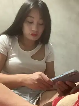 Linh sexyy online show from October 21, 2025, 2:40 pm