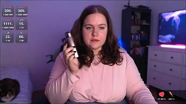 Snapshot of SummerTina chatting on September 29, 2025, 8:19 am SummerTina online show from September 29, 2025, 8:19 am