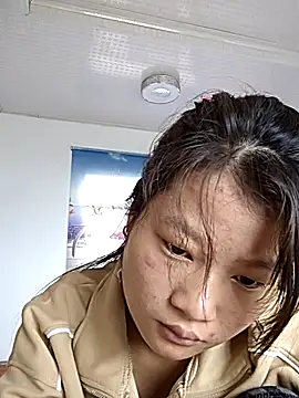 nghi-xinh online show from October 17, 2025, 4:04 am