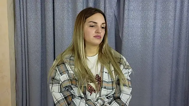 Snapshot of LustLagoon chatting on October 29, 2025, 2:19 pm LustLagoon online show from October 29, 2025, 2:19 pm