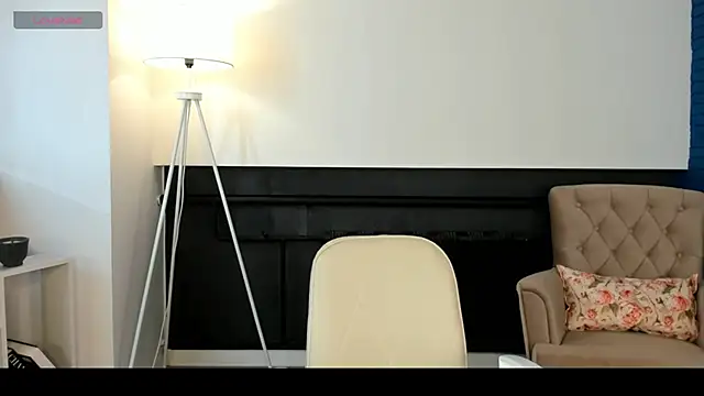 Snapshot of NilsaLenling chatting on October 17, 2025, 8:39 am NilsaLenling online show from October 17, 2025, 8:39 am