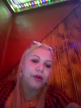 Snapshot of Lvna6969 chatting on November 7, 2025, 5:13 pm Lvna6969 online show from November 7, 2025, 5:13 pm