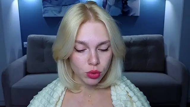 Maya Morrow online show from October 21, 2025, 1:34 pm