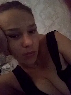 Snapshot of Coare_Cindy chatting on October 19, 2025, 12:17 pm Coare Cindy online show from October 19, 2025, 12:17 pm