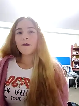 Snapshot of Lana_pohenix chatting on November 5, 2025, 3:06 am Lana pohenix online show from November 5, 2025, 3:06 am