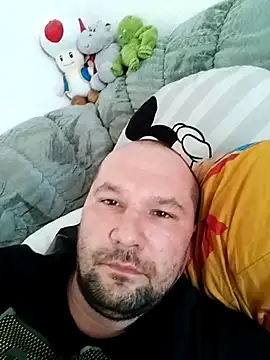 Snapshot of Berghochzugfahrt chatting on November 8, 2025, 7:41 am Berghochzugfahrt online show from November 8, 2025, 7:41 am